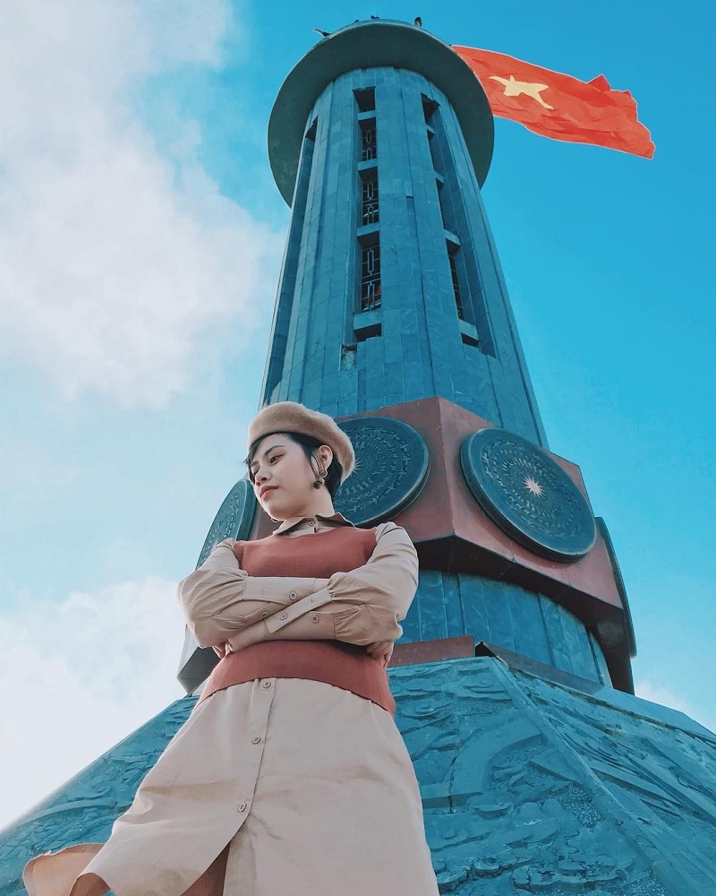 Đến Hà Giang check in cột cờ Lũng Cú - điểm cực Bắc của Tổ Quốc
